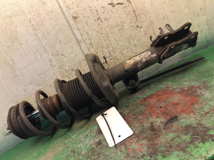 Front shock absorber, right from a Fiat Grande Punto (199) 1.4 T-Jet 16V 2008