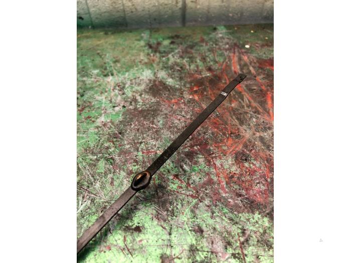 Oil dipstick from a Volkswagen Touran (1T1/T2) 1.9 TDI 105 2006