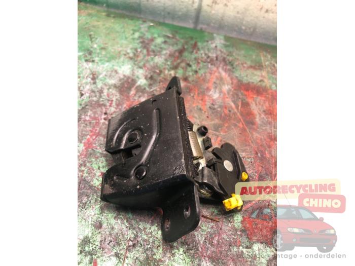 Tailgate lock mechanism Chevrolet Captiva 2.0 CDTI 16V 150 4x4 - XXXXX