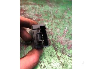 Used AIH headlight switch Peugeot 206 (2A/C/H/J/S) 1.4 XR,XS,XT,Gentry Price € 15,00 Margin scheme offered by Autorecycling Bart