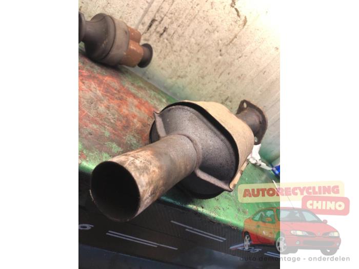 Gebrauchte Katalysator Volvo V40 (VW) 2.0 16V Preis € 75,00 Margenregelung angeboten von Autorecycling Chino B.V.