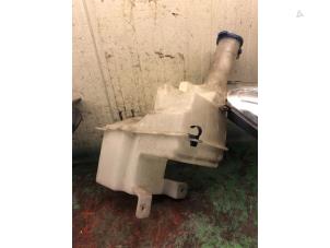 Used Front windscreen washer reservoir Hyundai i10 (F5) 1.1i 12V Price € 50,00 Margin scheme offered by Autorecycling Bart