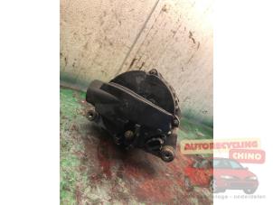 Dynamo van een Ford Fiesta 4 1.8 Di 2001