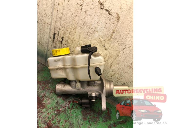 Gebrauchte Hauptbremszylinder Audi A1 Sportback (8XA/8XF) 1.4 TDI Ultra 12V Preis € 30,00 Margenregelung angeboten von Autorecycling Chino B.V.