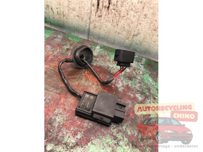 Usagé Module pompe carburant Audi A1 Sportback (8XA/8XF) 1.0 TFSI Ultra 12V Prix € 40,00 Règlement à la marge proposé par Autorecycling Chino B.V.