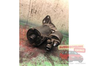 Anlasser van een Volkswagen Golf IV (1J1) 1.6 16V 2002