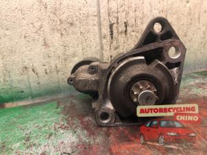 Anlasser van een Volkswagen Golf IV (1J1) 1.6 16V 2002