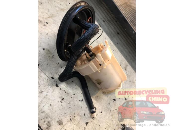 Gebrauchte Benzinpumpe Opel Astra G (F08/48) 1.6 Preis € 40,00 Margenregelung angeboten von Autorecycling Chino B.V.