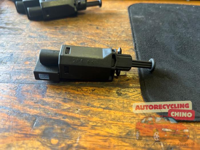 Clutch pedal sensor