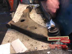 Gebrauchte Querlenker links vorne Mitsubishi Eclipse Spyder (D5) 2.4 RS 16V Preis € 40,00 Margenregelung angeboten von Autorecycling Chino B.V.