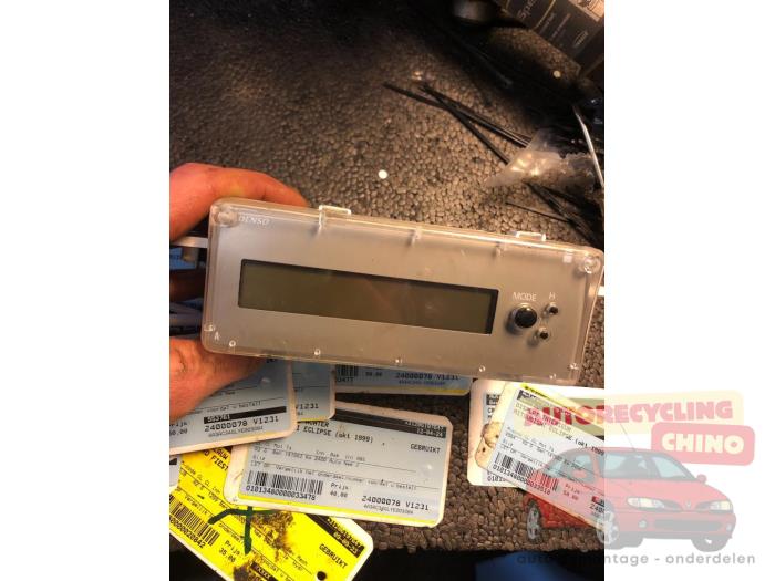 Begagnade Innerdisplay Mitsubishi Eclipse Spyder (D5) 2.4 RS 16V Pris € 50,00 Marginaltabell erbjuds av Autorecycling Chino B.V.