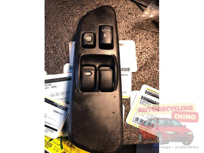 Usados Interruptor de ventanilla eléctrica Mitsubishi Eclipse Spyder (D5) 2.4 RS 16V Precio € 40,00 Norma de margen ofrecido por Autorecycling Chino B.V.