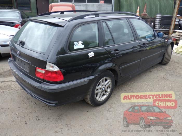Usados Ventanilla triangular derecha detrás BMW 3 serie Touring (E46/3) 318d 16V Precio € 50,00 Norma de margen ofrecido por Autorecycling Chino B.V.