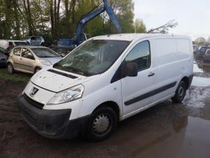 Used Front bumper Peugeot Expert (G9) 1.6 HDi 90 Price € 200,00 Margin scheme offered by Autorecycling Bart