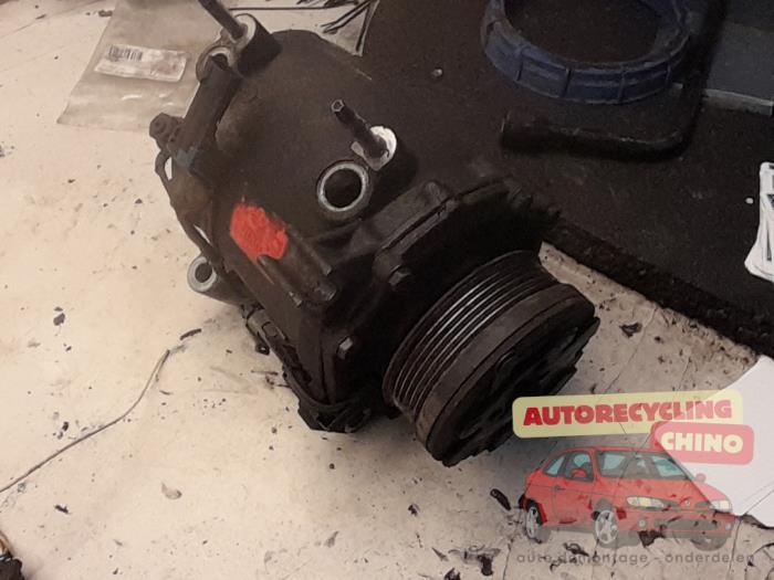 Usagé Pompe clim Cadillac Seville (K-body) 4.6 STS/North Star V8 32V Prix € 150,00 Règlement à la marge proposé par Autorecycling Chino B.V.