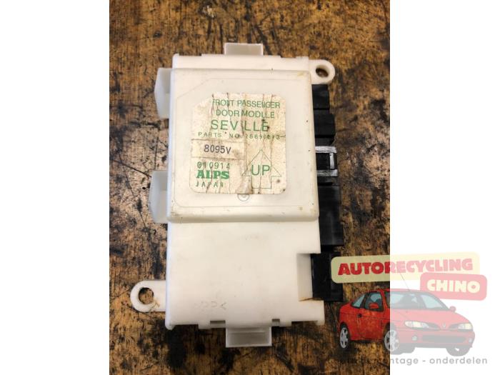 Używane Modul centralnego zamka Cadillac Seville (K-body) 4.6 STS/North Star V8 32V Cena € 40,00 Procedura marży oferowane przez Autorecycling Chino B.V.