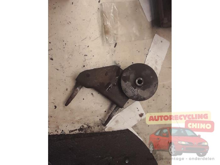Used Engine mount Suzuki Alto (RF410) 1.1 16V Price € 25,00 Margin scheme offered by Autorecycling Chino B.V.