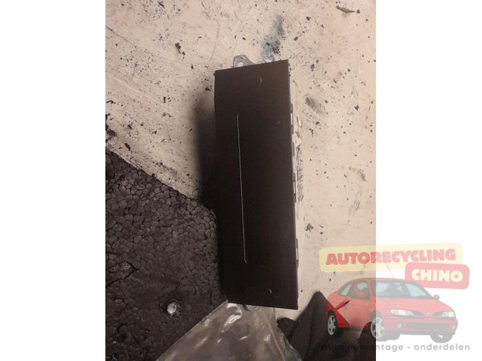 Begagnade Innerdisplay Citroen Berlingo 1.9 Di Pris € 25,00 Marginaltabell erbjuds av Autorecycling Chino B.V.