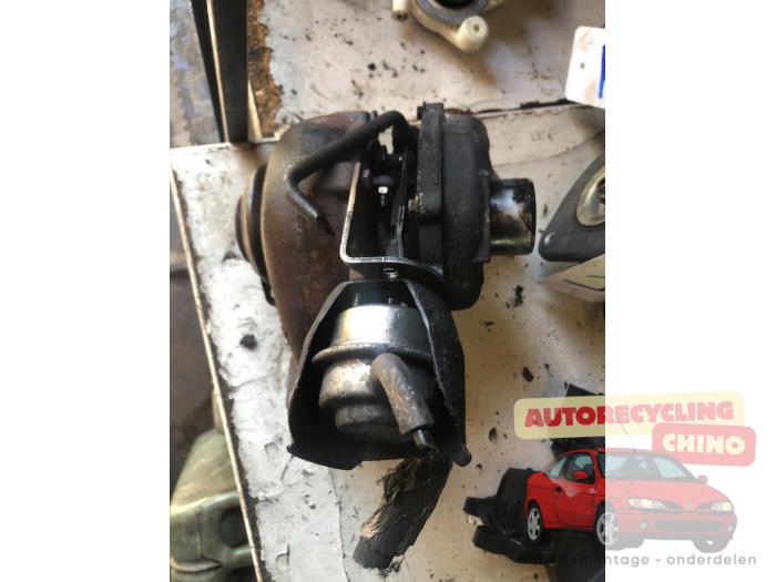 Usagé Turbo Volvo S40 (MS) 1.6 D 16V Prix € 150,00 Règlement à la marge proposé par Autorecycling Chino B.V.