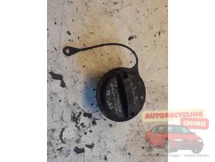 Begagnade Tanklock Opel Astra H (L48) 1.4 16V Twinport Pris € 15,00 Marginaltabell erbjuds av Autorecycling Chino B.V.