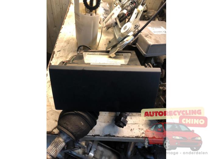Używane Radio/Kasety Citroen Berlingo Cinqspace, Multispace 1.4 Cena € 30,00 Procedura marży oferowane przez Autorecycling Chino B.V.