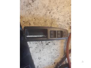 Used Electric window switch Volkswagen Polo IV (9N1/2/3) 1.2 Price € 25,00 Margin scheme offered by Autorecycling Bart