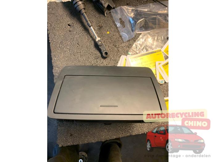 Begagnade Innerdisplay Audi Q3 (8UB/8UG) 2.0 16V TFSI 170 Quattro Pris € 150,00 Marginaltabell erbjuds av Autorecycling Chino B.V.