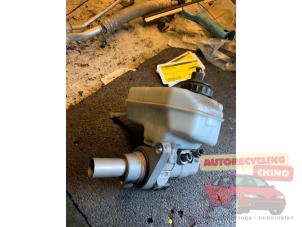 Begagnade Huvudcylinder Audi Q3 (8UB/8UG) 2.0 16V TFSI 170 Quattro Pris € 25,00 Marginaltabell erbjuds av Autorecycling Chino B.V.