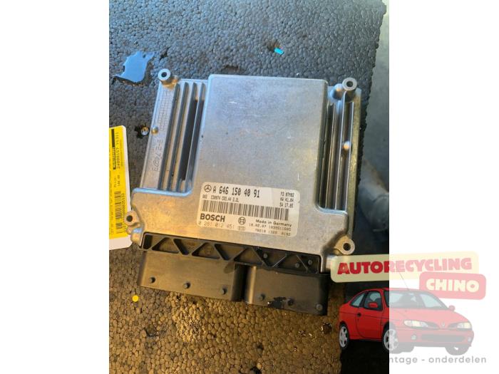 Used Engine management computer Mercedes C Combi (S203) 2.2 C-220 CDI 16V Price € 140,00 Margin scheme offered by Autorecycling Chino B.V.