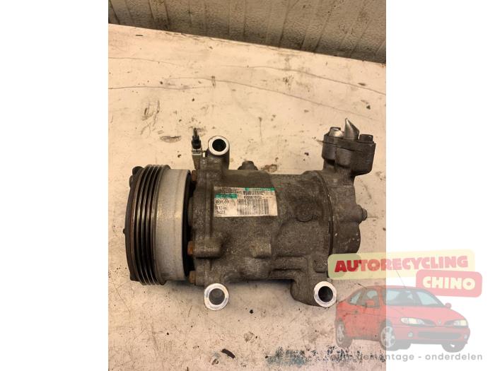 Gebrauchte Klimapumpe Renault Clio II (BB/CB) 1.2 16V Preis € 40,00 Margenregelung angeboten von Autorecycling Chino B.V.