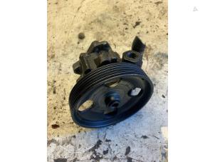 Used Power steering pump Peugeot 807 2.2 HDiF 16V Price € 45,00 Margin scheme offered by Autorecycling Bart