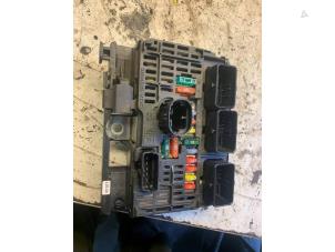 Used Fuse box Peugeot 807 2.2 HDiF 16V Price € 120,00 Margin scheme offered by Autorecycling Bart