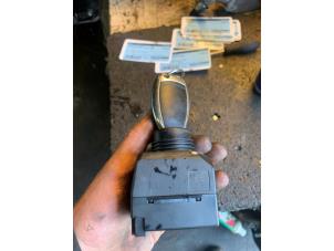Used Ignition lock + key Mercedes R (W251) 3.0 280 CDI 24V Price € 250,00 Margin scheme offered by Autorecycling Bart