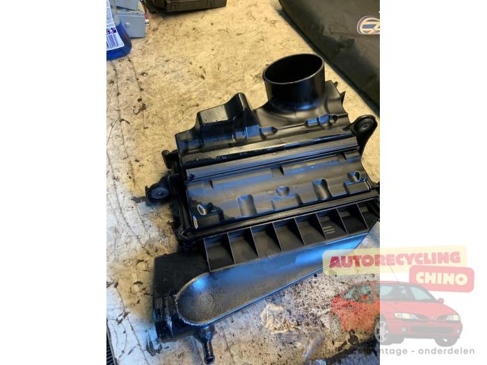 Begagnade Luftfilter Mercedes R (W251) 3.0 280 CDI 24V Pris € 30,00 Marginaltabell erbjuds av Autorecycling Chino B.V.