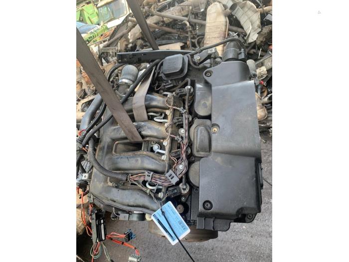 Engine from a BMW 3 serie Touring (E46/3) 318d 16V 2005