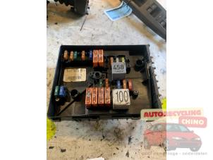 Used Fuse box Volkswagen Jetta III (1K2) 1.6 Price € 35,00 Margin scheme offered by Autorecycling Chino B.V.