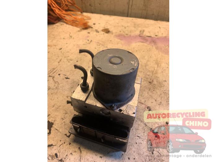 Usagé Pompe ABS Mercedes B (W245) 2.0 B-200 16V Turbo Prix € 50,00 Règlement à la marge proposé par Autorecycling Chino B.V.