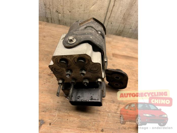 Begagnade ABS-pump Opel Vectra C GTS 1.8 16V Pris € 40,00 Marginaltabell erbjuds av Autorecycling Chino B.V.