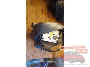 Begagnade Främre säkerhetsbälte, vänster Audi Q5 (8RB) 2.0 TFSI 16V Quattro Pris € 160,00 Marginaltabell erbjuds av Autorecycling Chino B.V.