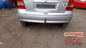 Begagnade Bakre stötfångare Opel Astra G (F08/48) 1.6 16V Pris € 50,00 Marginaltabell erbjuds av Autorecycling Chino B.V.