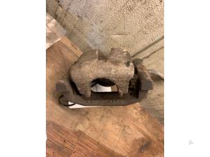 Usados Pinza de freno derecha detrás Fiat Stilo (192A/B) 1.6 16V 3-Drs. Precio € 35,00 Norma de margen ofrecido por Autorecycling Chino B.V.