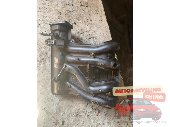 Gebrauchte Ansaugbrugge Renault Twingo II (CN) 1.2 Preis € 45,00 Margenregelung angeboten von Autorecycling Chino B.V.