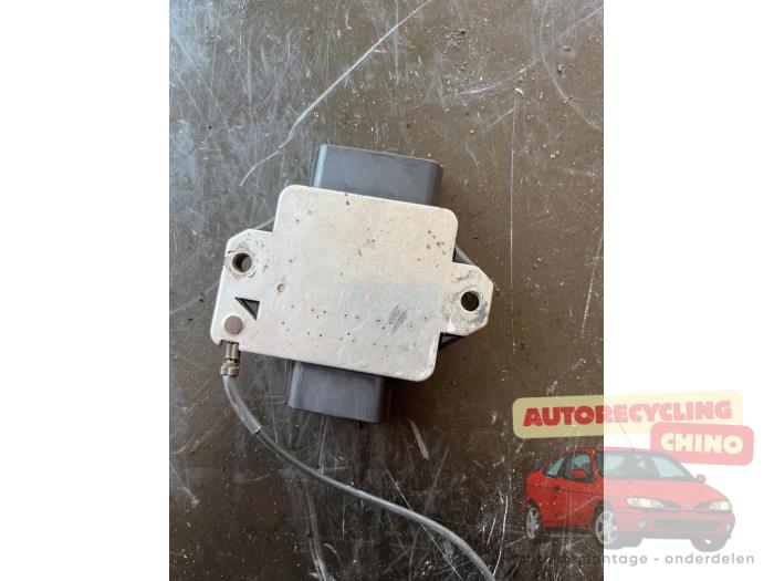Zündmodul van een Daihatsu YRV (M2) 1.0 12V DVVT STi 2002