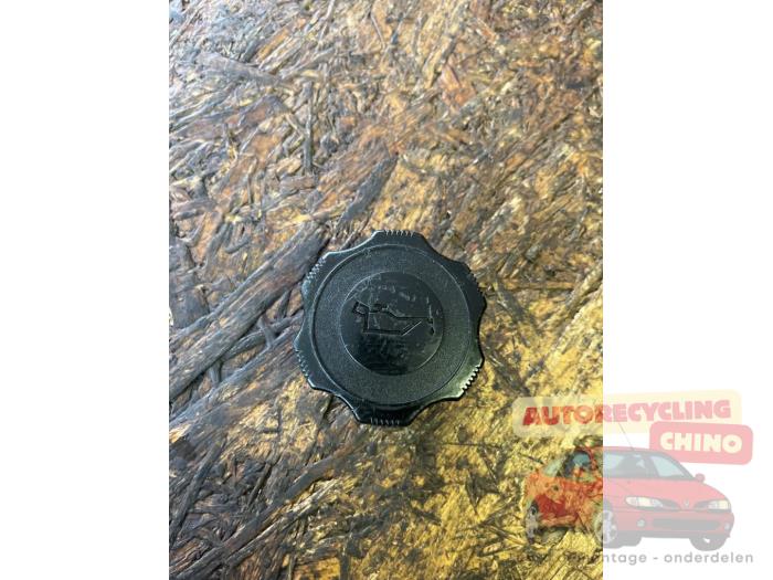Gebrauchte Ölkappe Mazda Xedos 6 2.0i V6 24V Preis € 15,00 Margenregelung angeboten von Autorecycling Chino B.V.