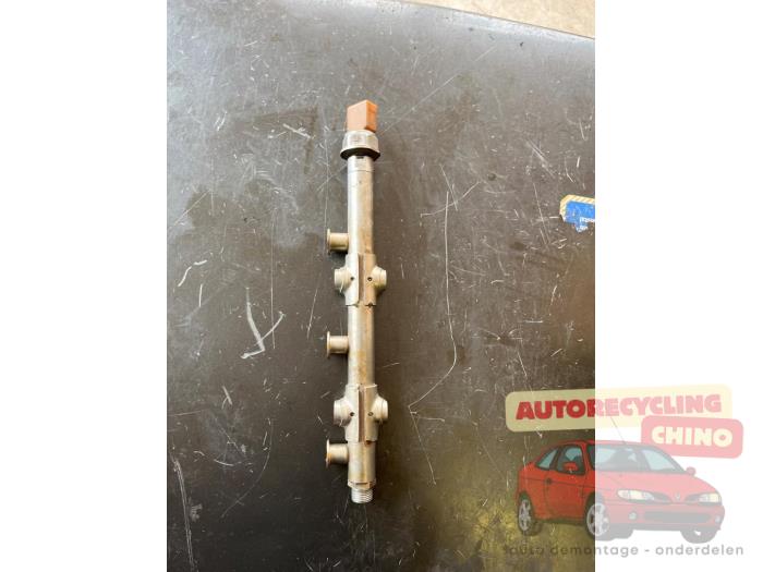 Gebrauchte Kraftstoffdruck Sensor Audi A1 Sportback (8XA/8XF) 1.0 TFSI Ultra 12V Preis € 30,00 Margenregelung angeboten von Autorecycling Chino B.V.