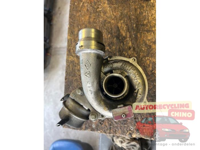Gebrauchte Turbo Renault Clio III (BR/CR) 1.5 dCi 105 Preis € 75,00 Margenregelung angeboten von Autorecycling Chino B.V.