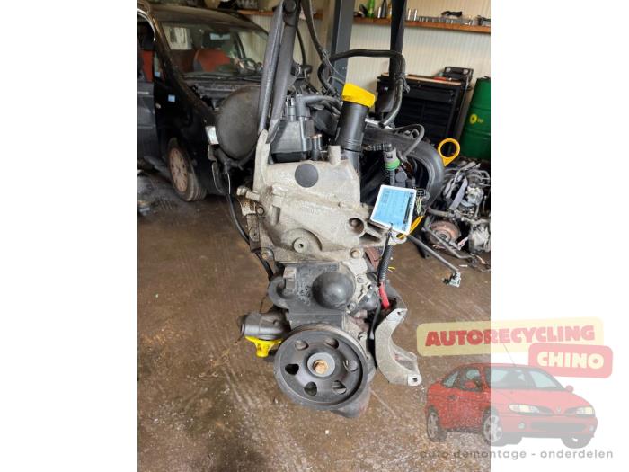 Usagé Moteur Renault Twingo II (CN) 1.2 Prix € 450,00 Règlement à la marge proposé par Autorecycling Chino B.V.