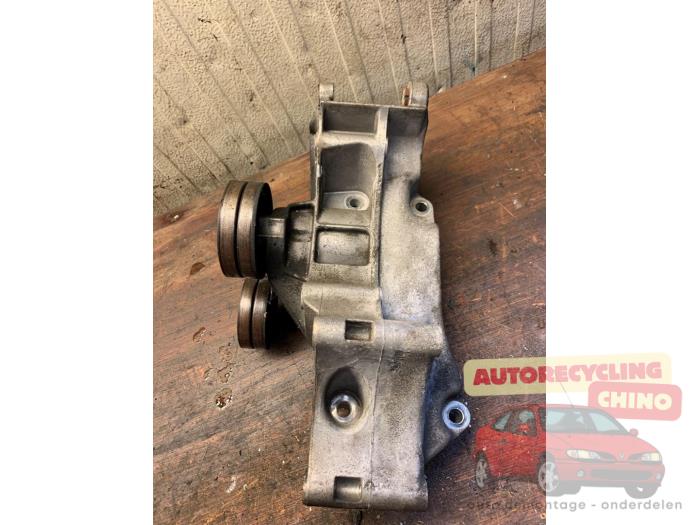 Usados Rodillo tensor correa múltiple Volkswagen Golf IV (1J1) 1.6 16V Precio € 35,00 Norma de margen ofrecido por Autorecycling Chino B.V.