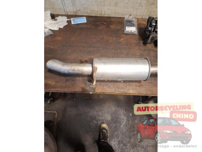 Gebrauchte Auspuff Enddämpfer Toyota Auris (E15) 2.0 D-4D-F 16V Preis € 50,00 Margenregelung angeboten von Autorecycling Chino B.V.