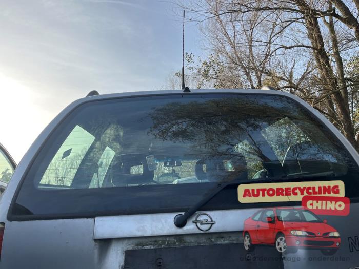 Usados Ventanilla detrás Opel Astra F Caravan (51/52) 1.6i Precio € 120,00 Norma de margen ofrecido por Autorecycling Chino B.V.